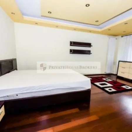 Διαμέρισμα Ultra Central 2 Luxury Apartament